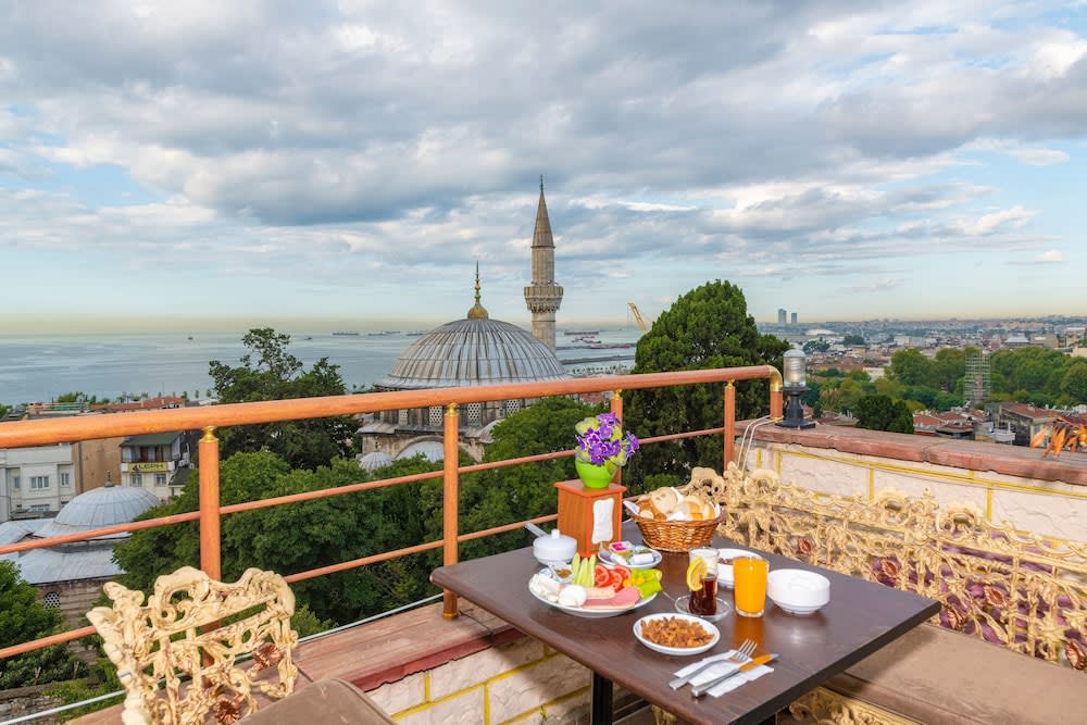 Stone Hotel Istanbul 1