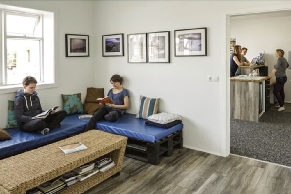 Bakki Apartments & Hostel 5