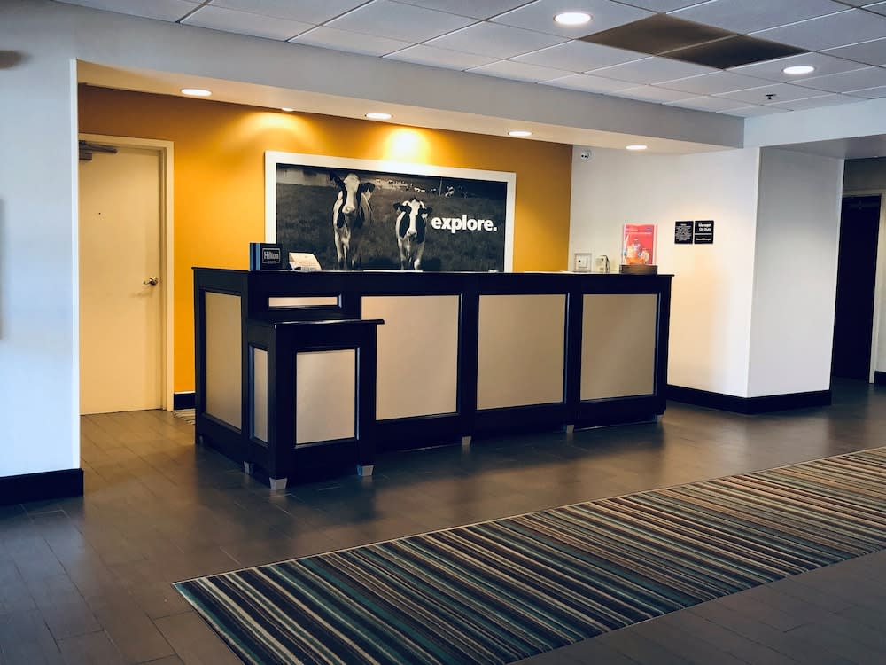 Hampton Inn Clearfield 3