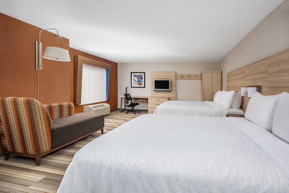 Holiday Inn Express and Suites Ontario Airport, an IHG Hotel 4