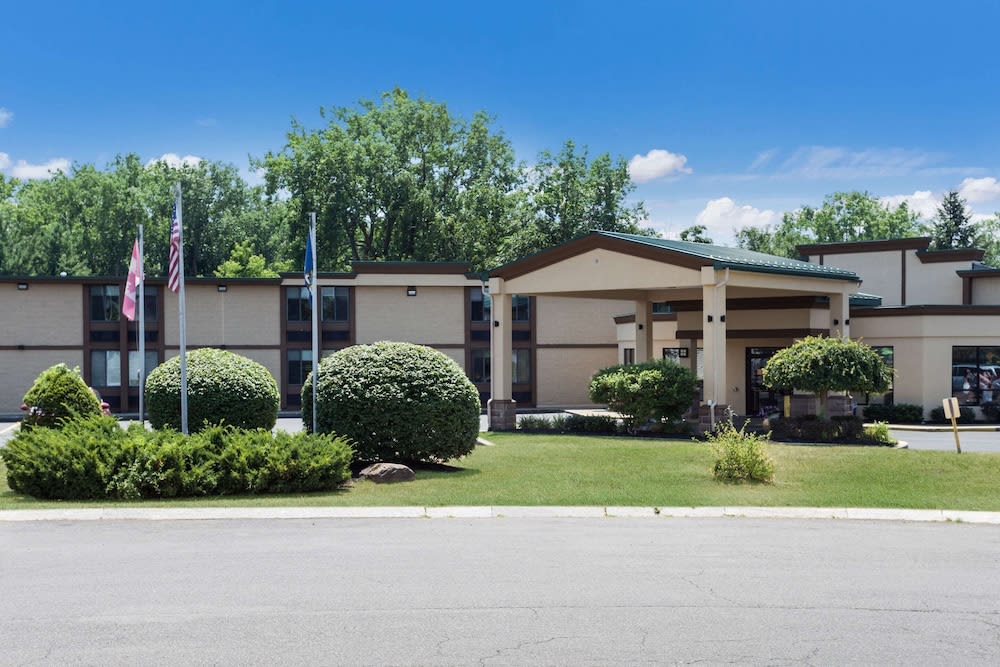 Quality Inn Albany Colonie 1