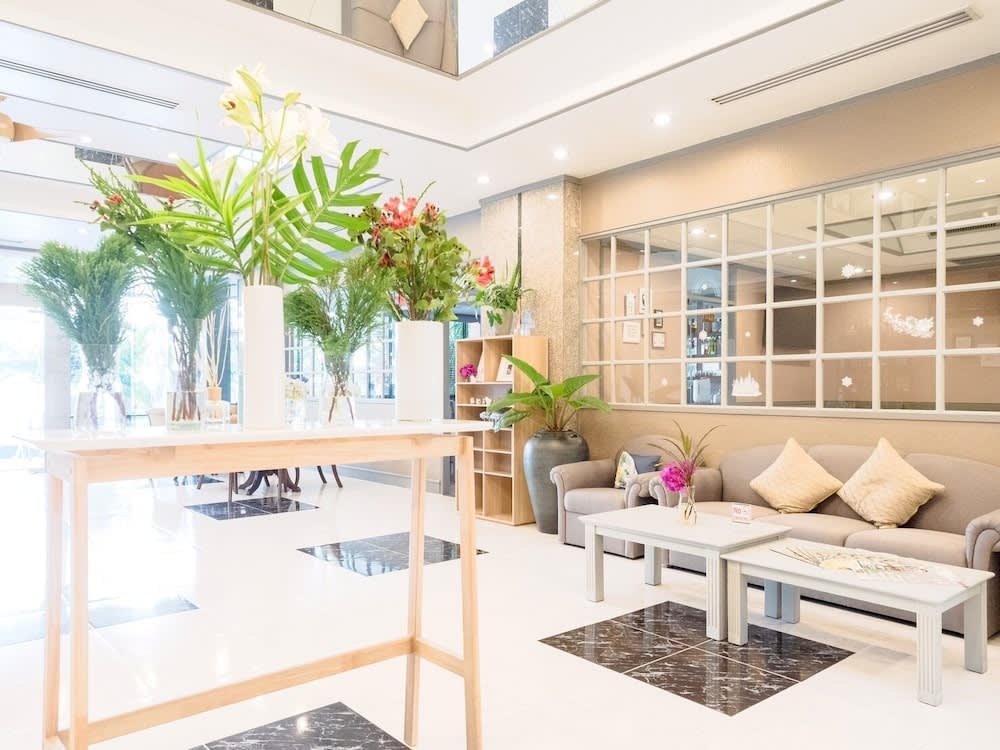 Yellow Ribbon Hills Boutique Suites 1