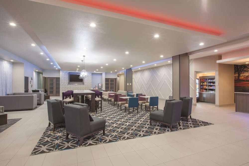 La Quinta by Wyndham San Marcos Outlet Mall 2
