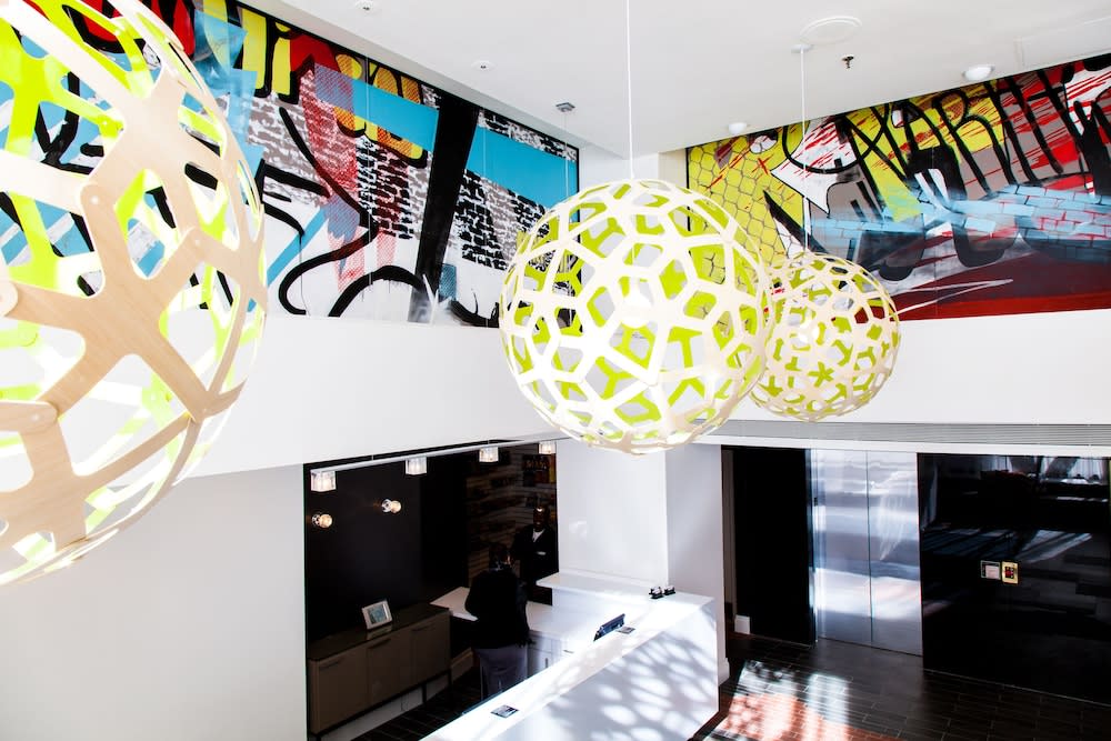 Comfort Inn & Suites Baltimore Inner Harbor 2