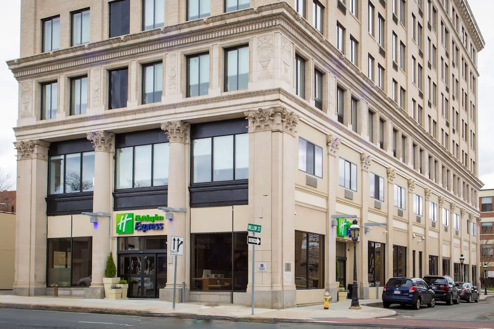 Holiday Inn Express SPRINGFIELD DOWNTOWN by IHG 1