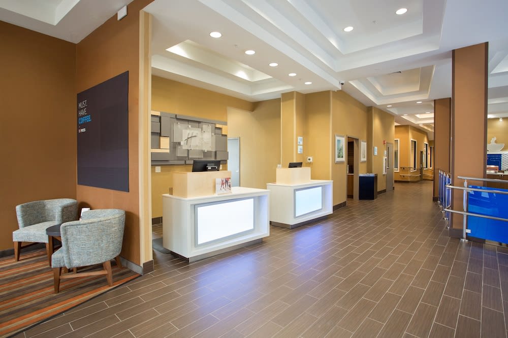 Holiday Inn Express SPRINGFIELD DOWNTOWN by IHG 2
