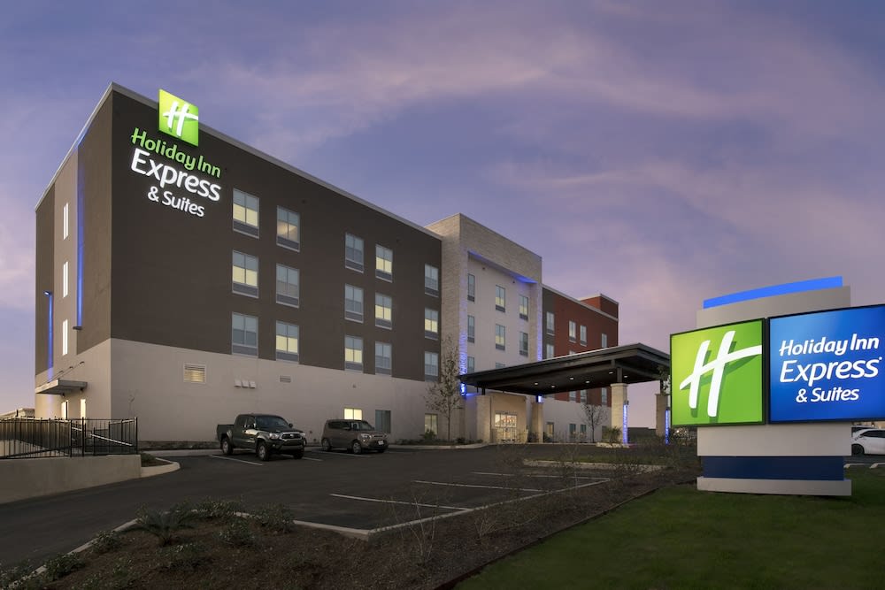 Holiday Inn Express & Suites SAN ANTONIO NORTH - WINDCREST by IHG 1