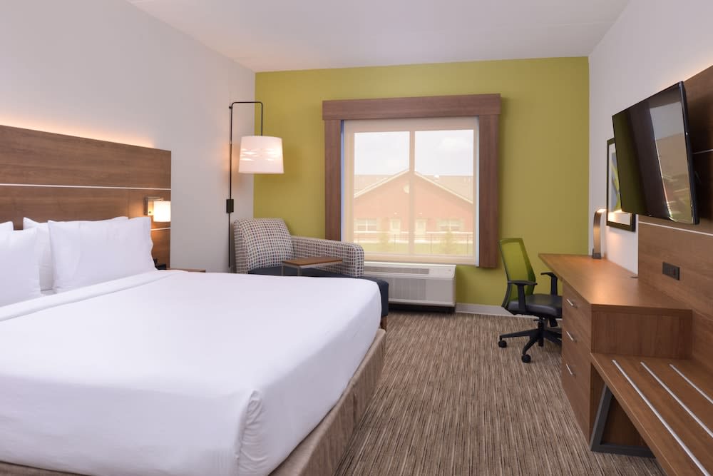 Holiday Inn Express SPRING HILL by IHG 4
