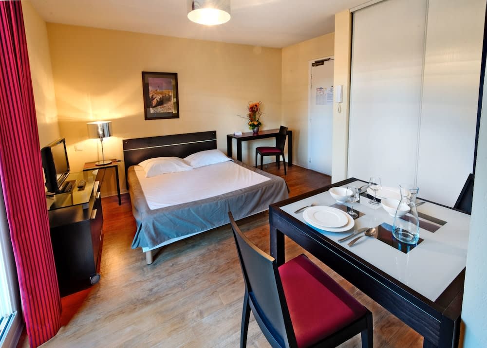 Appart Hotel Odalys City Antibes Olympe 4