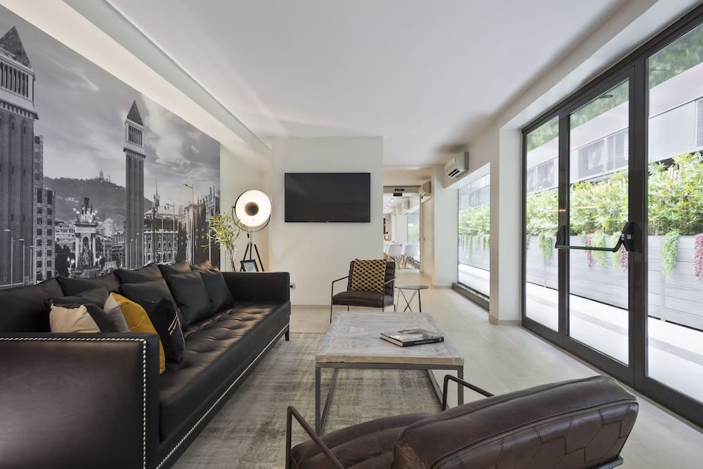 Aparthotel Bcn Montjuic 1