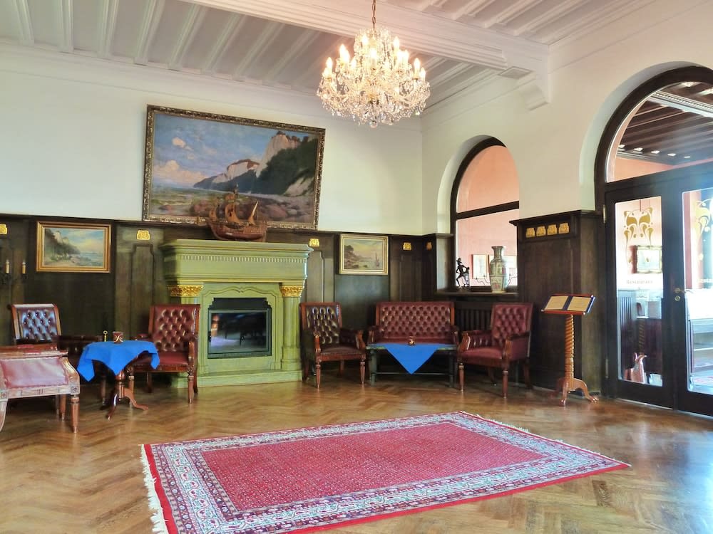 Schlosshotel Ralswiek 2