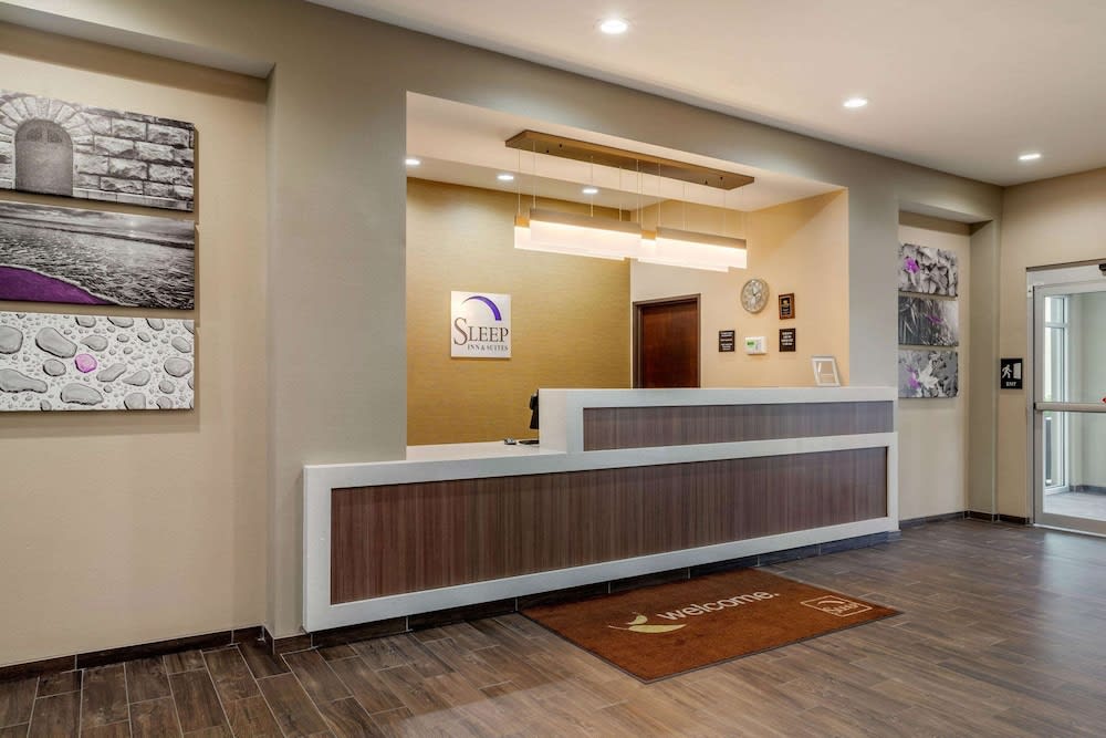 Sleep Inn & Suites near Westchase 2