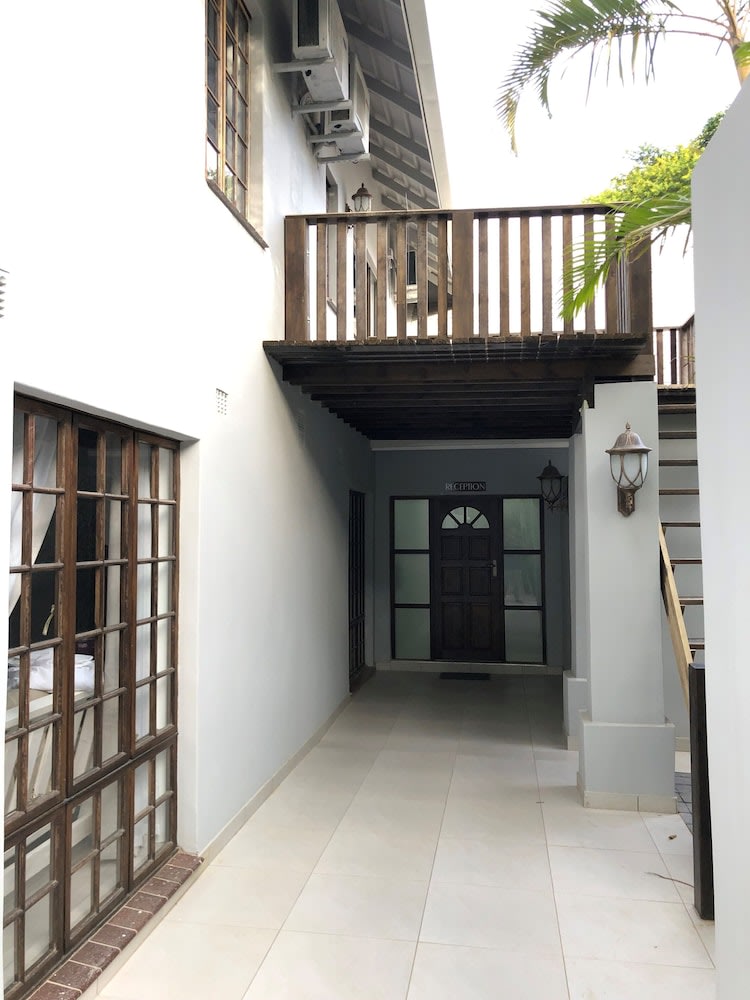 Leopard Tree Lodge 2