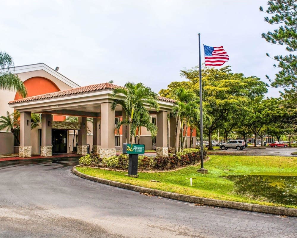 Quality Suites Fort Myers I-75 1