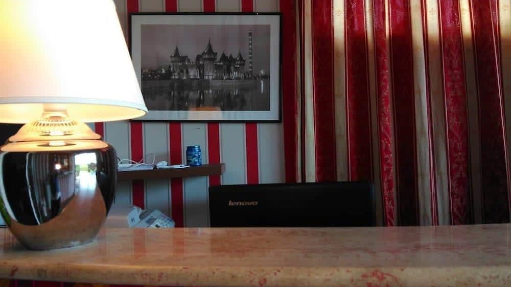 Hotel magnolia 1000 mt dal casello 3