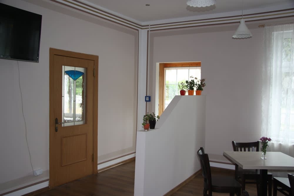 Hotel am Fluss 2