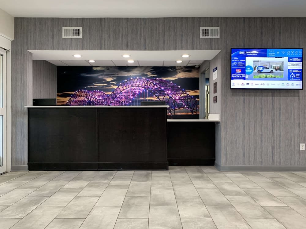 Best Western Plus Olive Branch Hotel & Suites 2