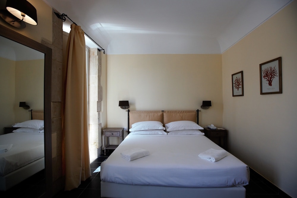 Lanterne Magiche Ortigia Suites 4