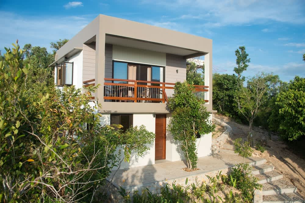 The Riverhouse 1