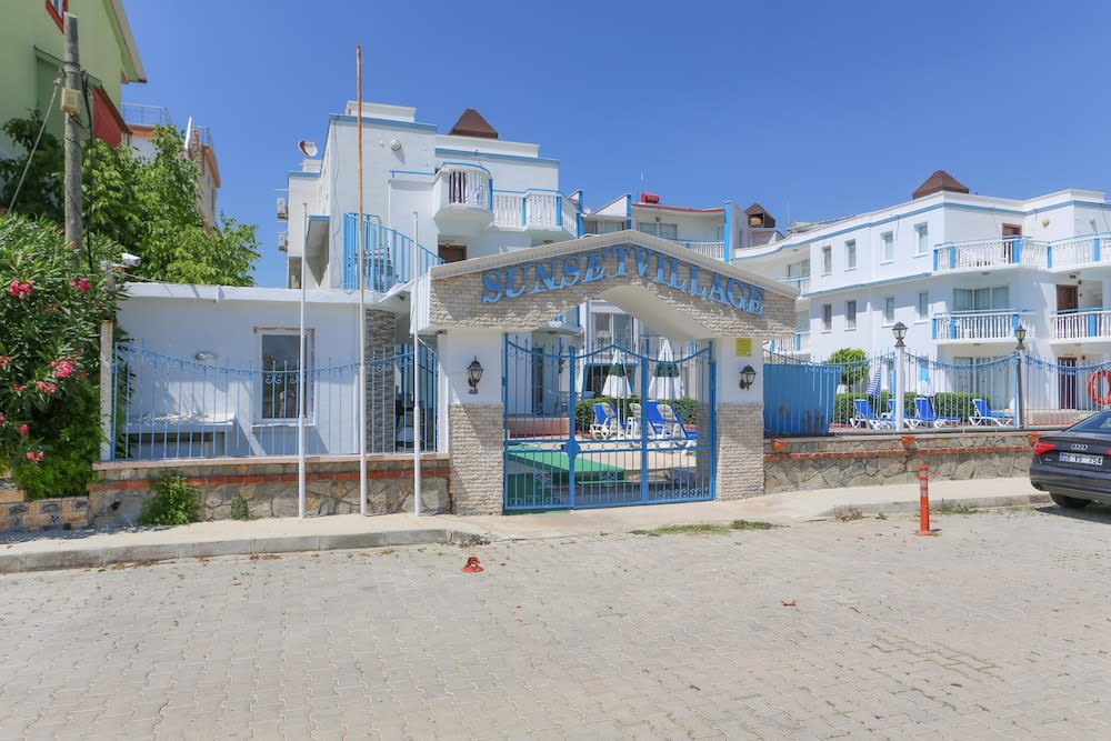 Sunset Village Apart Otel 1