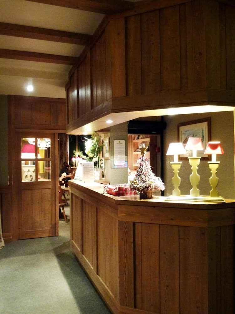 Hôtel Restaurant La Tourmaline 1