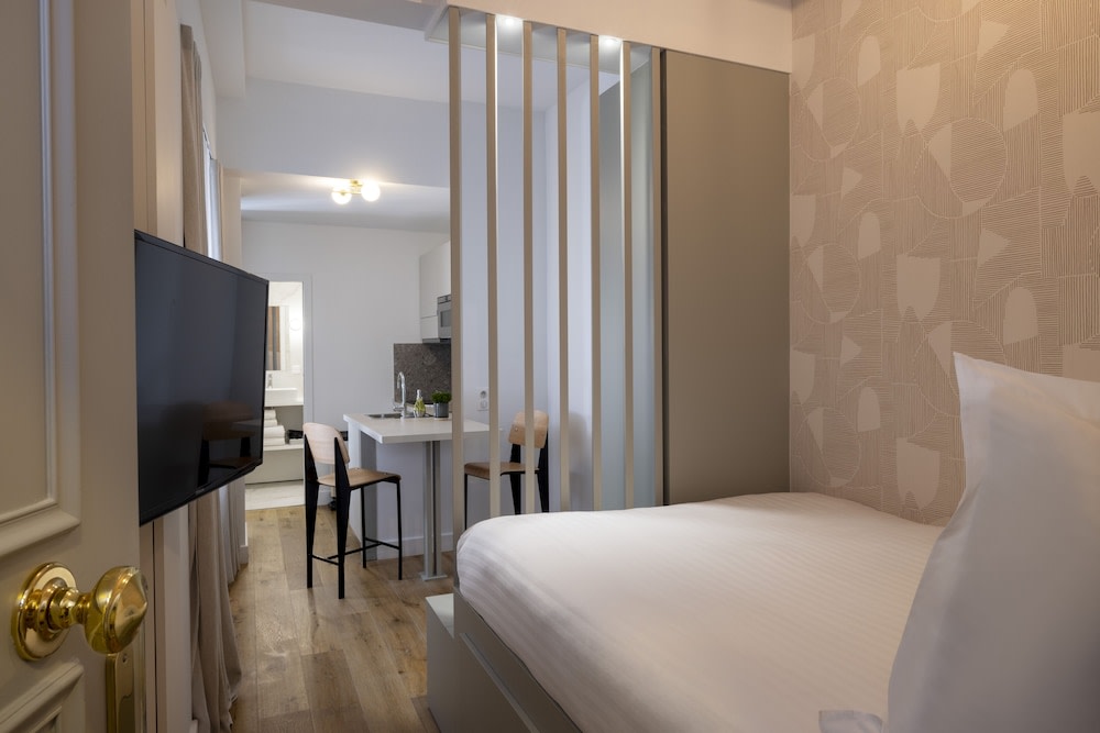 Yuna Blanche - Serviced Apartments 3