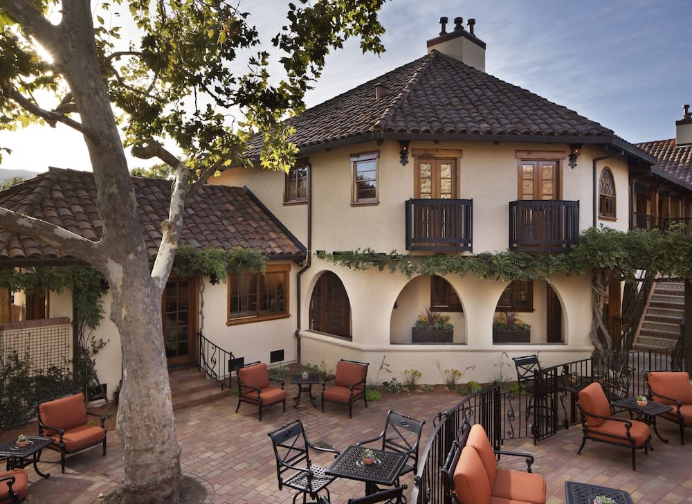 Rancho Caymus Inn 1