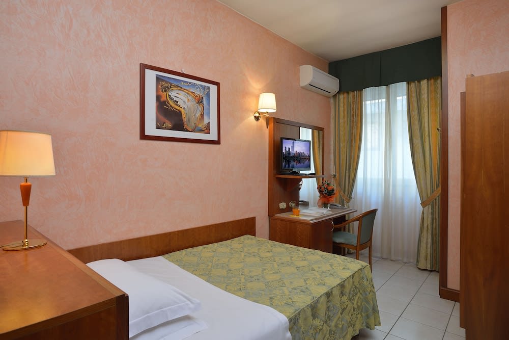 hotel astor bologna