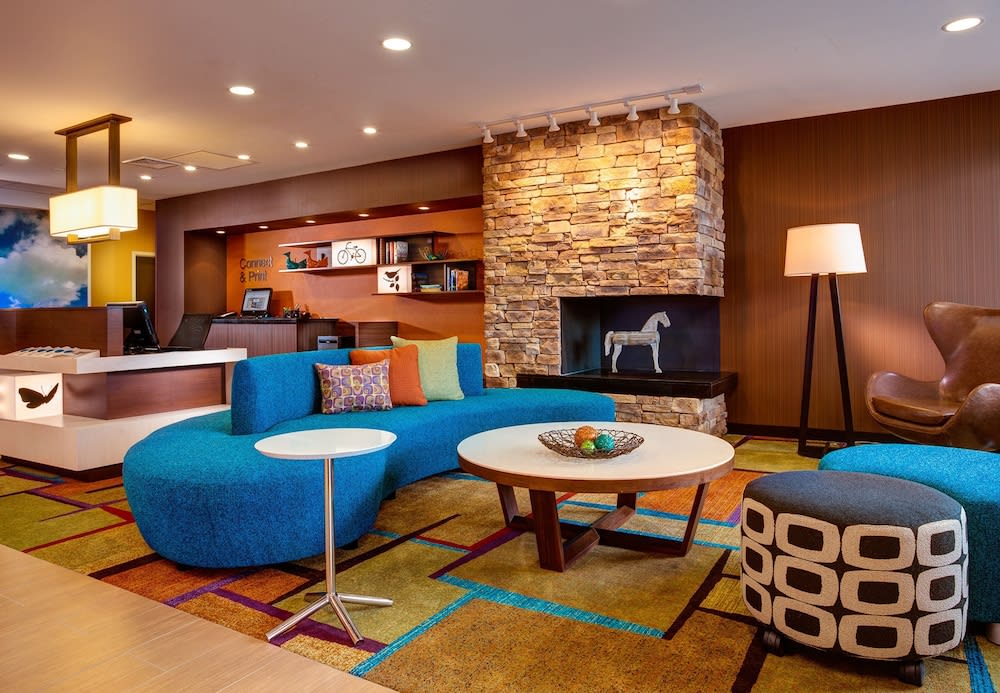 Fairfield Inn & Suites by Marriott Decorah 2
