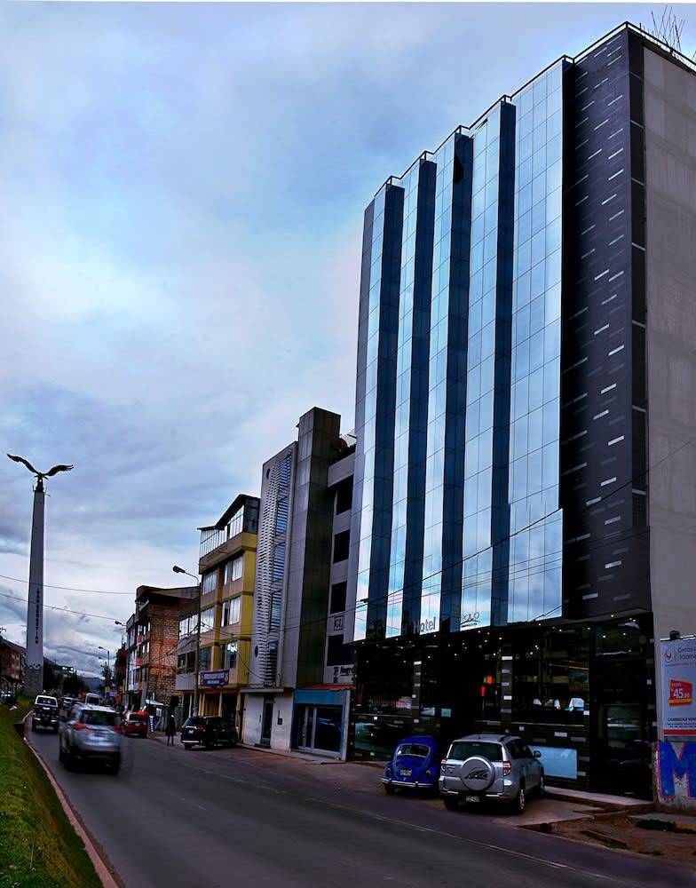 Polo Corporativo San Sebastian 1