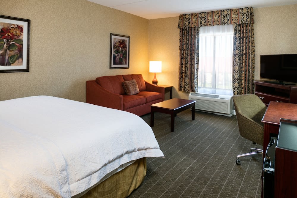 Hampton Inn & Suites Toledo-Perrysburg 3