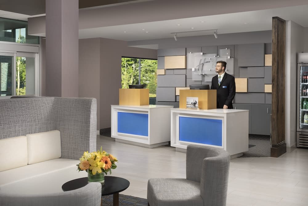 Holiday Inn Express & Suites NORTH BRUNSWICK by IHG 2