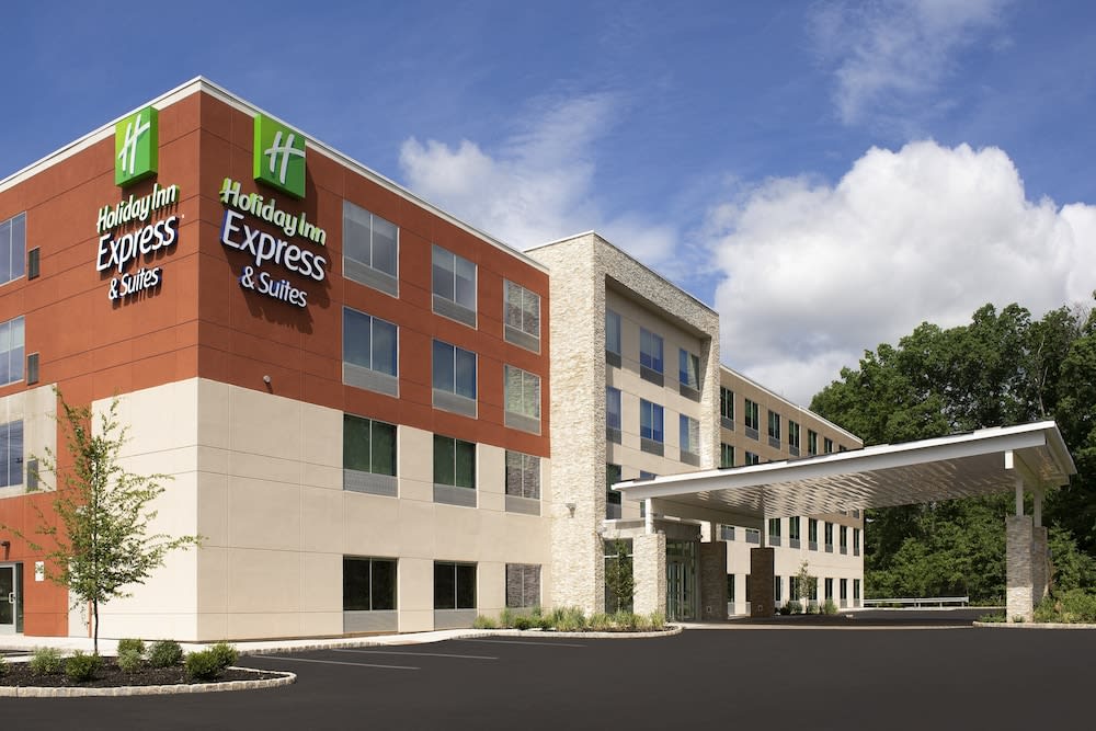 Holiday Inn Express and Suites North Brunswick by IHG 1