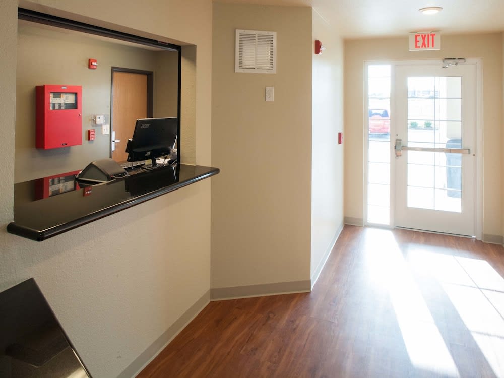 WoodSpring Suites Louisville Clarksville 2