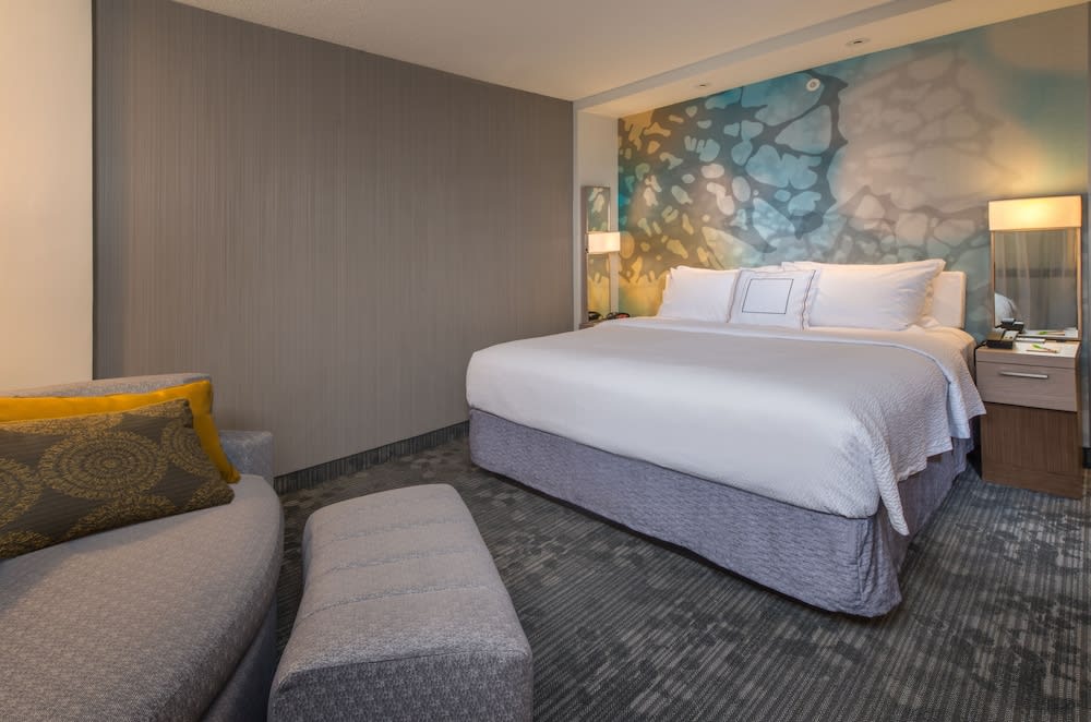 Courtyard by Marriott Houston Intercontinental Airport 4