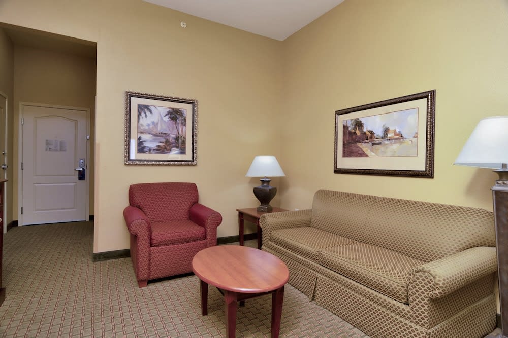 Holiday Inn Express Hotel & Suites DFW West - Hurst, an IHG Hotel 4