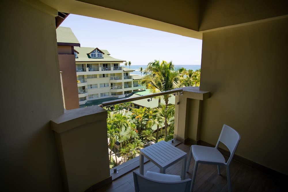 Coral Costa Caribe Beach Resort All Inclusive, Juan Dolio Best deals