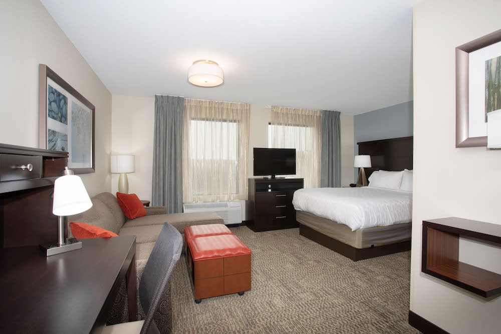 Staybridge Suites Denver South - Highlands Ranch by IHG 4