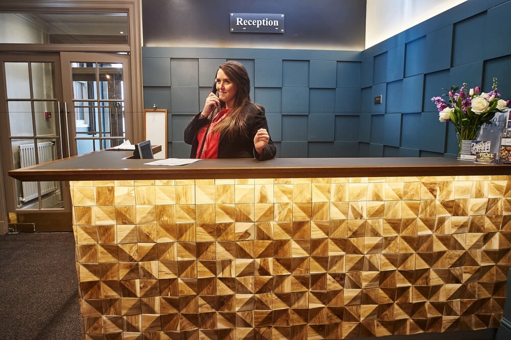 The Chequers Hotel 5