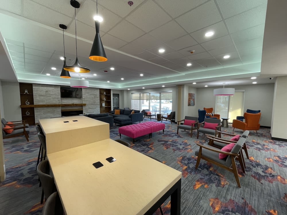 La Quinta Inn & Suites by Wyndham Augusta Fort Eisenhower 2