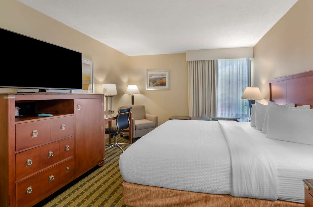 Best Western North Roanoke 1