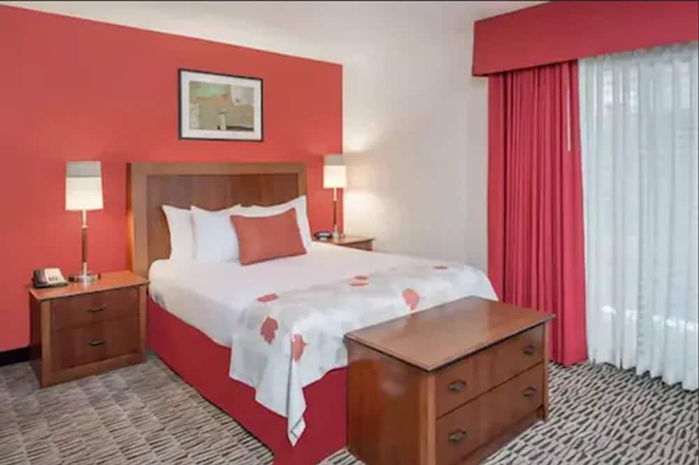 Value Suites Extended Stay - St Louis 1