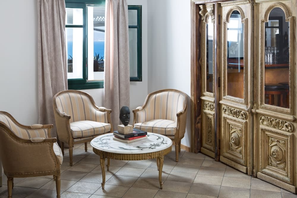 Tharroe of Mykonos Boutique Hotel 2