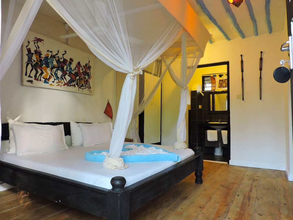 Paje By Night Bungalows 5