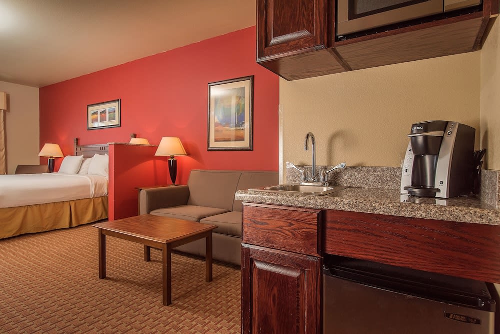 Baymont Inn & Suites by Wyndham Sturgis 5