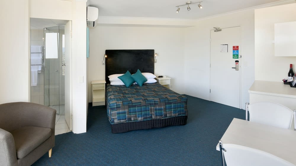 Atlantic Tower Motor Inn 2
