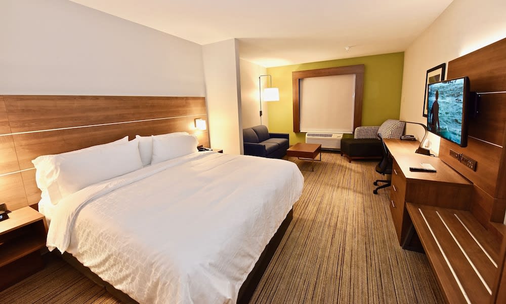 Holiday Inn Express & Suites PERRYVILLE I-55 by IHG 2