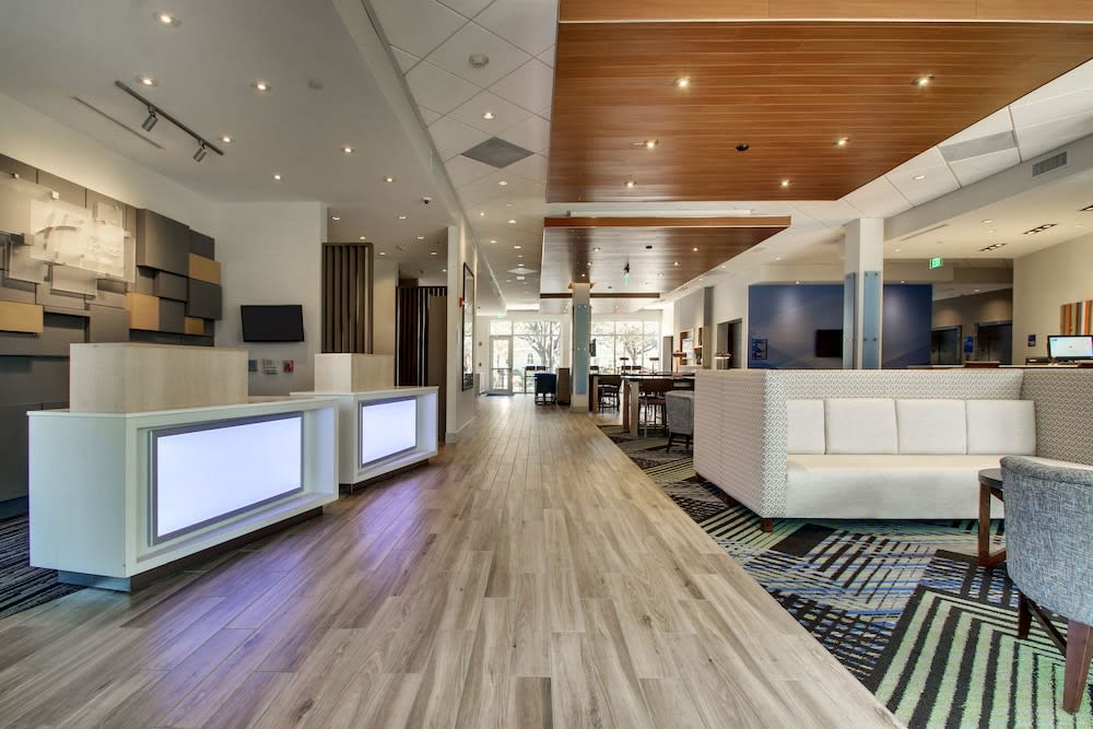 Holiday Inn Express & Suites SUMMERVILLE by IHG 2