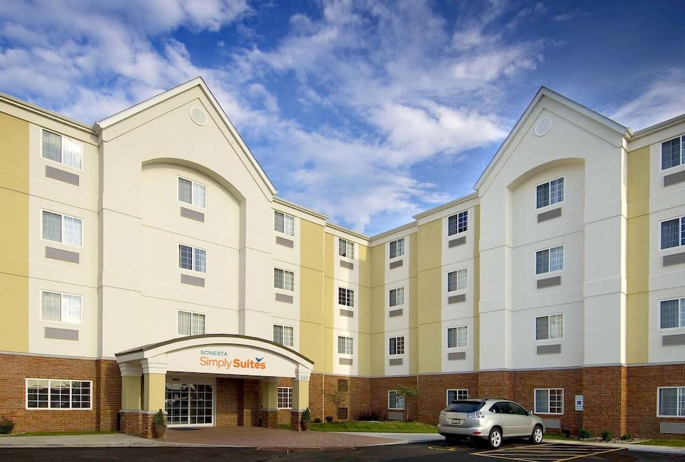 Sonesta Simply Suites Plano Frisco 1