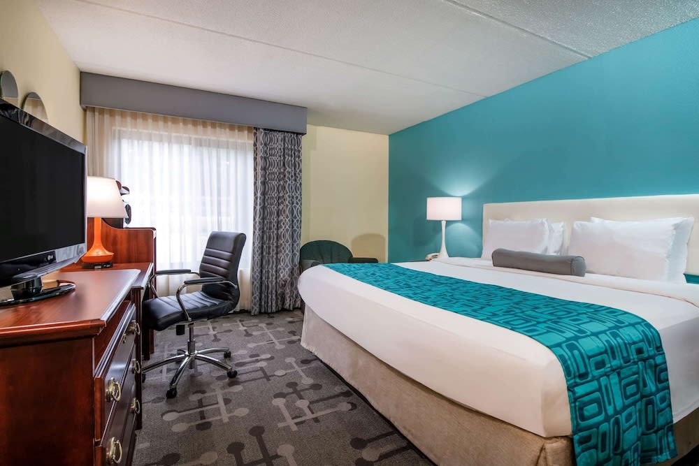Howard Johnson by Wyndham Saugerties 1